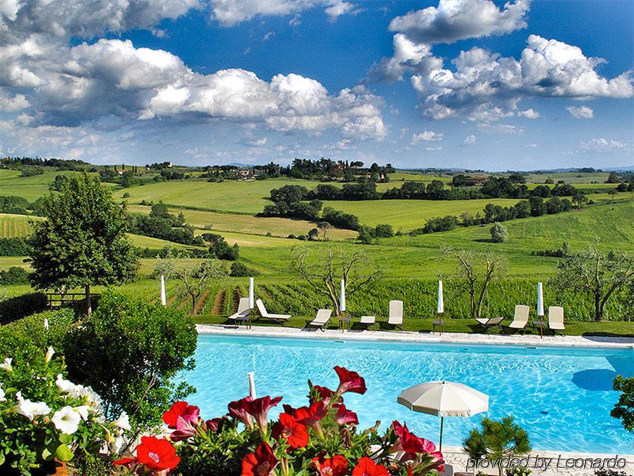 Borgo Tre Rose Hotel Valiano Instalações foto