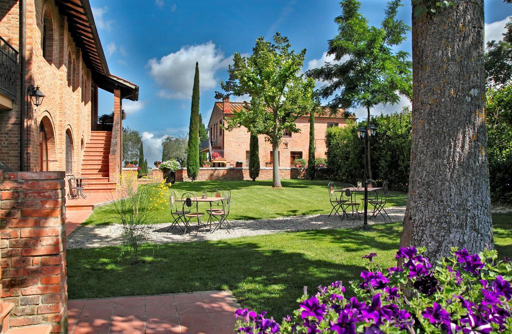 Borgo Tre Rose Hotel Valiano Exterior foto